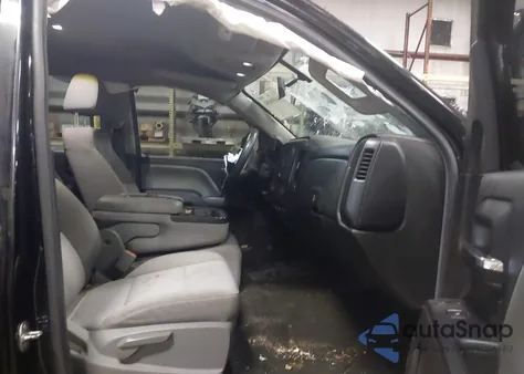 2017 Chevrolet Silverado 1500 Custom z USA, uszkodzony, nr VIN 1GCVKPEC2HZ241707